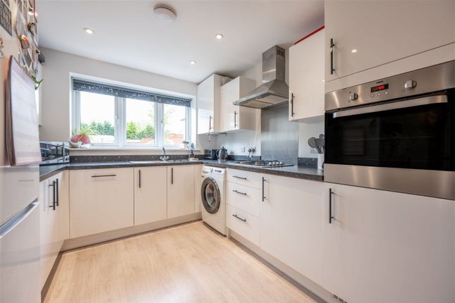 Semi-detached house for sale in Vantage Copse, Southampton