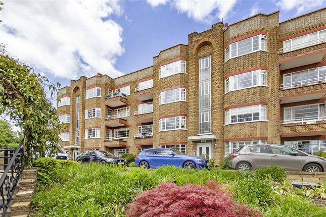 Thumbnail Flat to rent in Park Road, Hampton Wick, Kingston Upon Thames