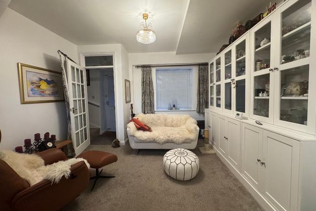 2, Silkweavers Mews, Rothwell photo 2