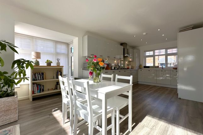 10, Marigold Way, Newark photo 2
