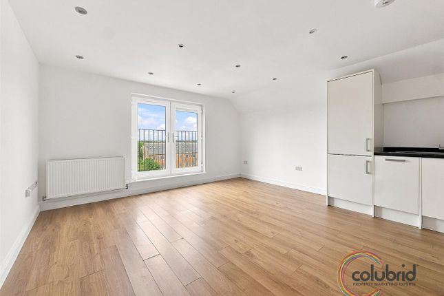 8, Maple Court, 43 King Street, Stanford-le-Hope photo 2