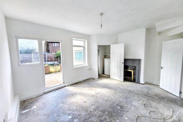 37, Friars Street, Shoeburyness photo 4