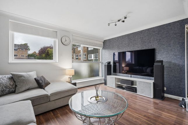 83 Robinson Road, High Wycombe photo 3