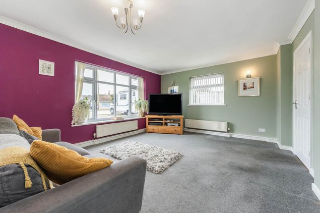 12, Grayswood Avenue, Chichester photo 2