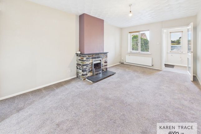25, Mayfield Close, St. Austell photo 3