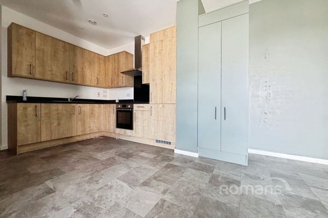 Flat 40, Park Heights,, Wella Road, Hampshire photo 2