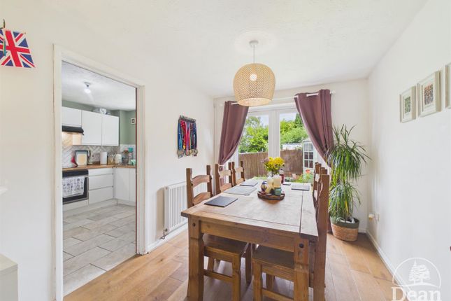 Hilltop, Parragate Road, Cinderford photo 4