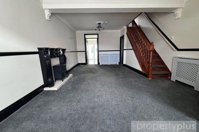 38, Ton Row, Rhondda Cynon Taff photo 4