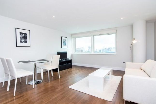Flat to rent in Crawford Building, 112 Whitechapel High Street, London