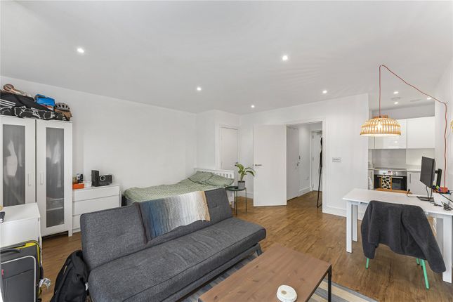 Flat 34, Vermilion Apartments, 16, Gunmakers Lane, London photo 4