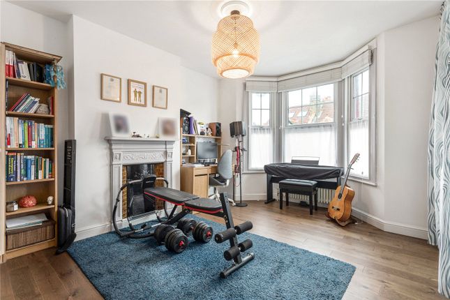 106, Links Road, London photo 3