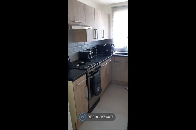 Weyhill Close, Pendeford, Wolverhampton photo 4
