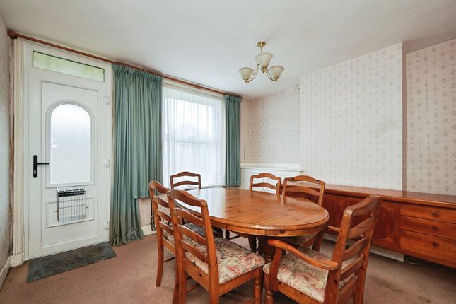 47, Church Hill, Dover photo 3