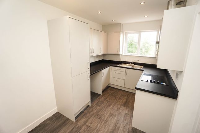 166, Crown Lane, Bolton photo 4