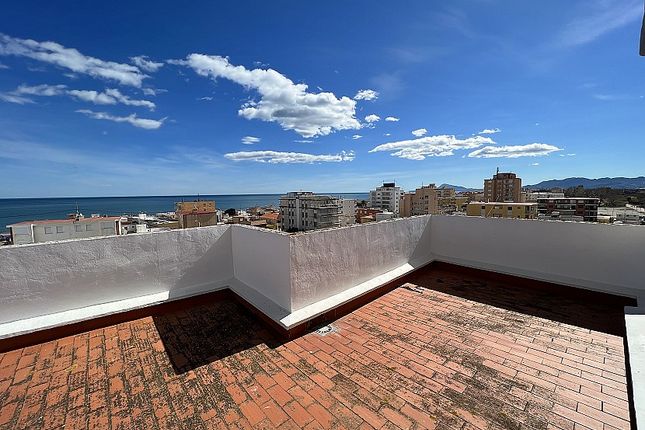Apartment for sale in Playa De Piles, Passeig Marítim, 46712, 46712, Valencia, Spain