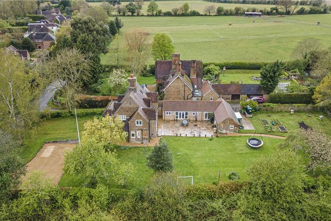 Country house for sale in Hudnall Lane, Little Gaddesden, Berkhamsted, Hertfordshire