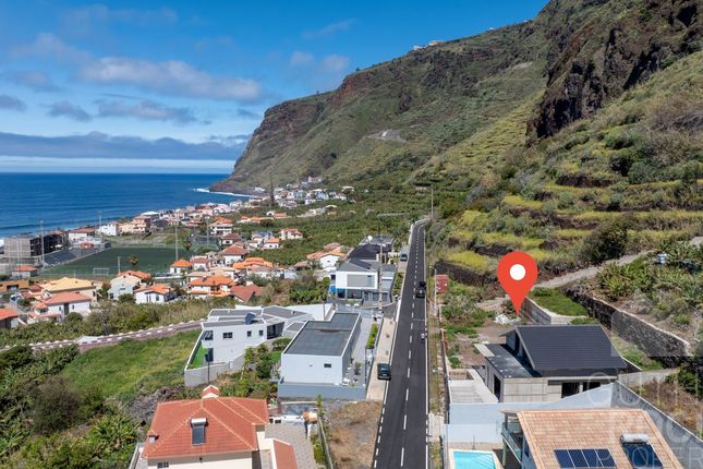 Villa for sale in Street Name Upon Request, Calheta (Madeira), Pt