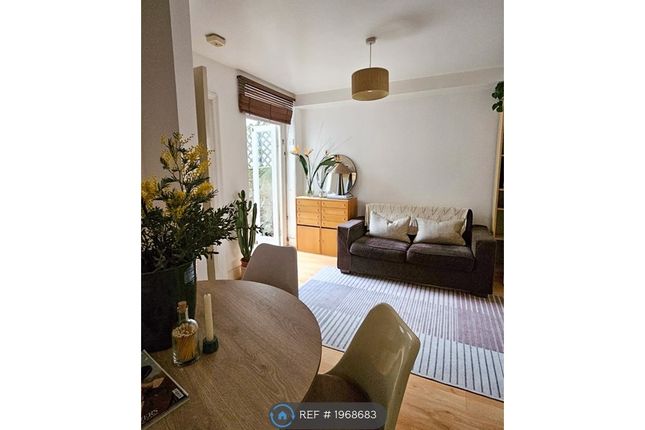 Thumbnail Flat to rent in Hannell Road, London
