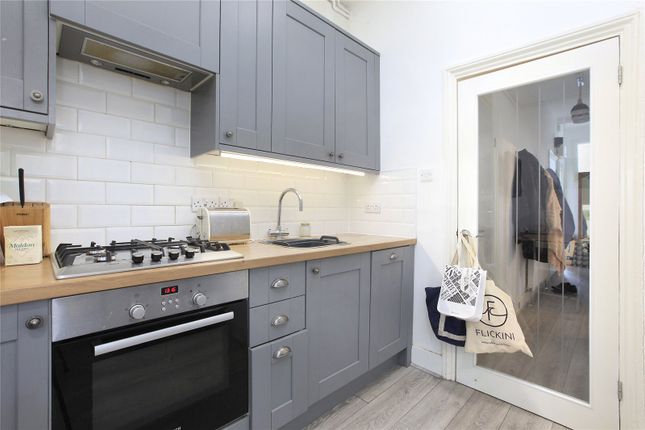 Flat to rent in Elmhurst Mansions, Edgeley Road, London