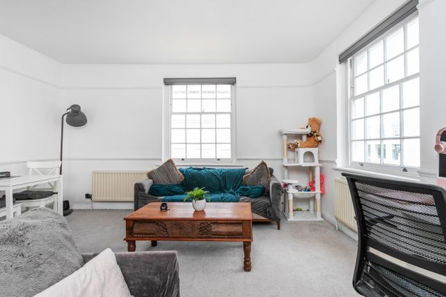 24, Mornington Crescent, London photo 4