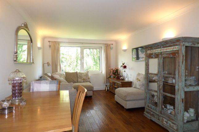 Morgan Court,Flat 12, Worcester Road, Malvern photo 2