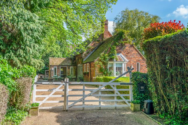 Detached house for sale in Sandridgebury Lane, Sandridgebury, St. Albans, Hertfordshire