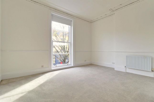 Flat 1, 13 Rotunda Terrace, Cheltenham photo 3