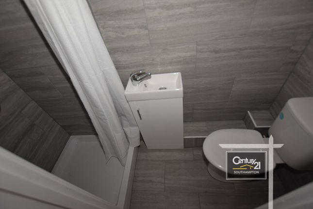 Flat 4,  6, Jonas Nichols Square, Southampton photo 4