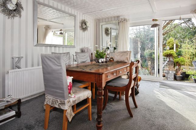 38, Rossan Avenue, Southampton photo 3