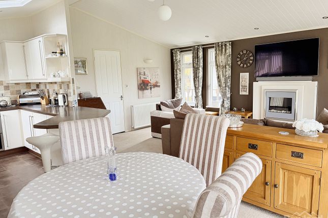 2 Wentworth Drive, Tydd St Giles Golf and Country Club, Kirkgate photo 5