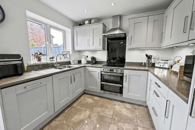 5 Victory Avenue, Whitchurch photo 2