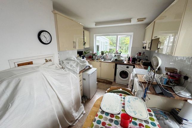 Acorn, 9 Hornash Lane, Ashford photo 5