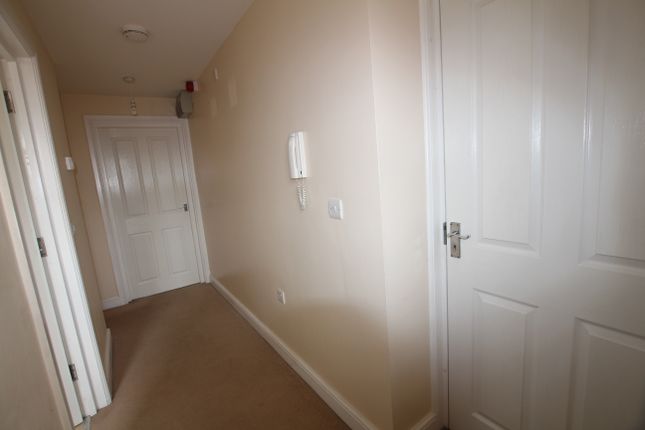 2b, Millstream Square, Sleaford photo 5