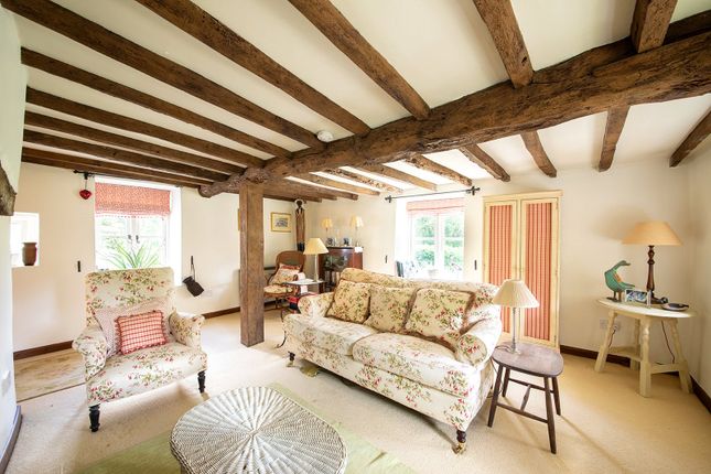 Kingfisher Cottage,, Lake, Wiltshire photo 4