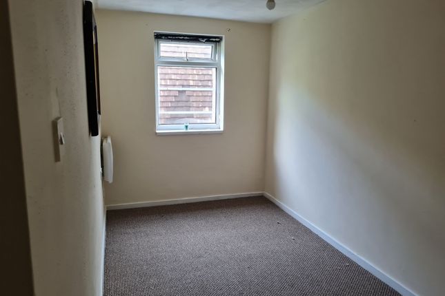 Thumbnail Flat to rent in Flat, Salisbury House, Lily Street, West Bromwich