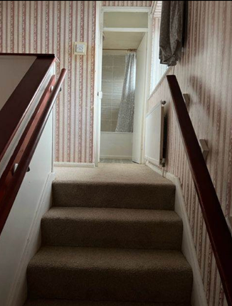 3, Tarnbrook Walk, Manchester photo 5