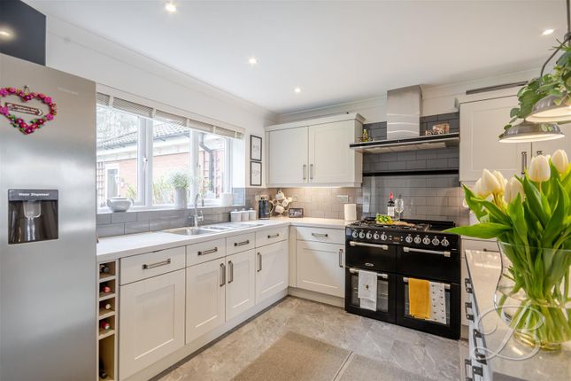 6, Grindleford Grange, Mansfield photo 2