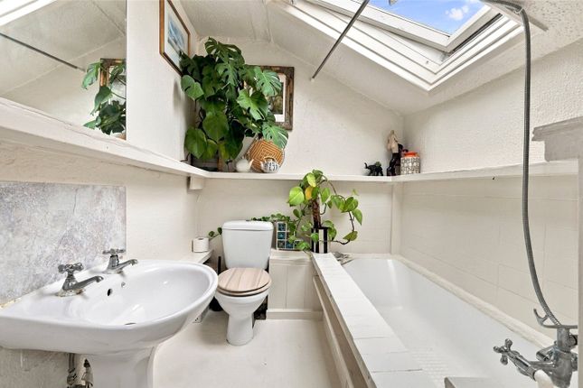 Flat C, 29, Vartry Road, London photo 4