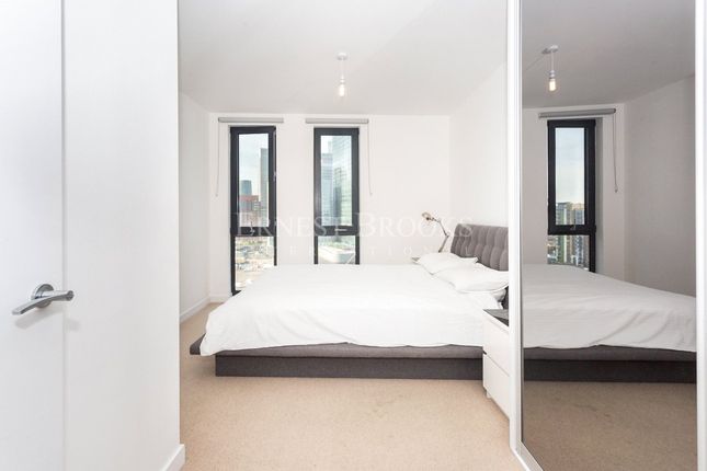 Flat to rent in Roosevelt Tower, Williamsburg Plaza, Canary Wharf