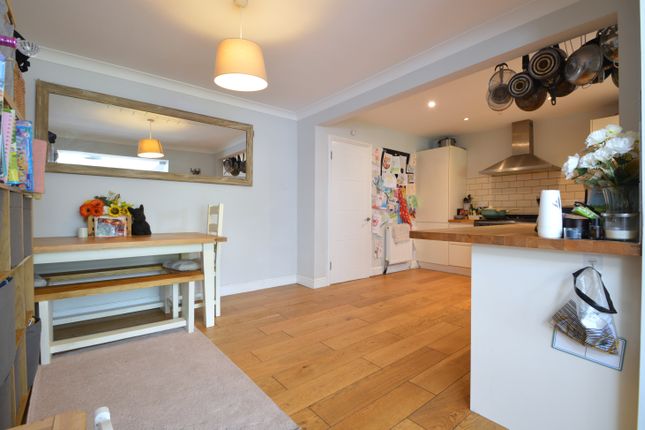 3, St Peters View, Halstead photo 4