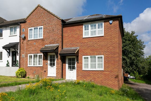 Thumbnail End terrace house for sale in Edward Court, Hemel Hempstead, Hertfordshire