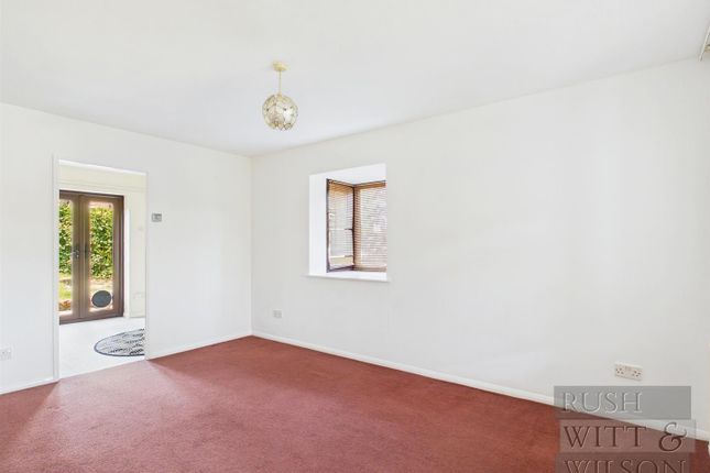 28, Woodspring Close, St. Leonards-On-Sea photo 4