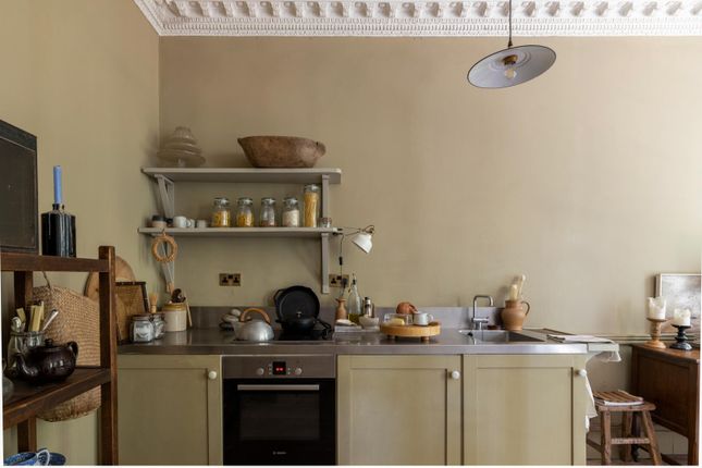 14 Clapton Terrace, London photo 3