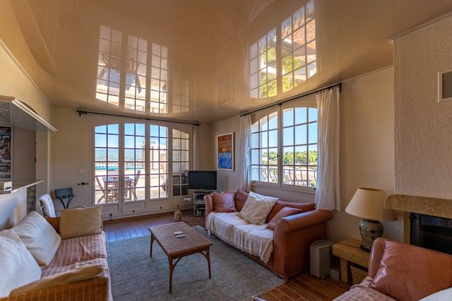 Apartment for sale in St Cyr Sur Mer, Provence Coast (Cassis To Cavalaire), Provence - Var