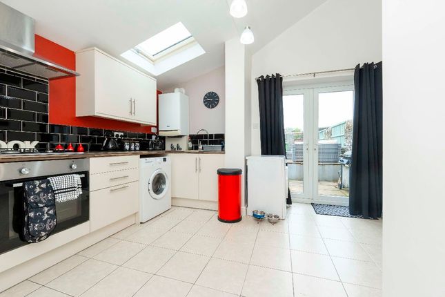 21 Llanfabon Road, Treharris photo 3