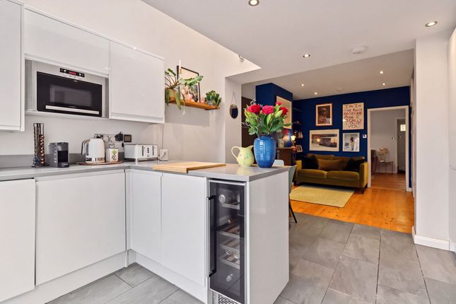15 Dennis Road, East Molesey photo 4