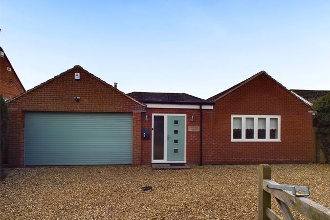 Thumbnail Bungalow for sale in Upton Snodsbury, Worcester, Worcestershire