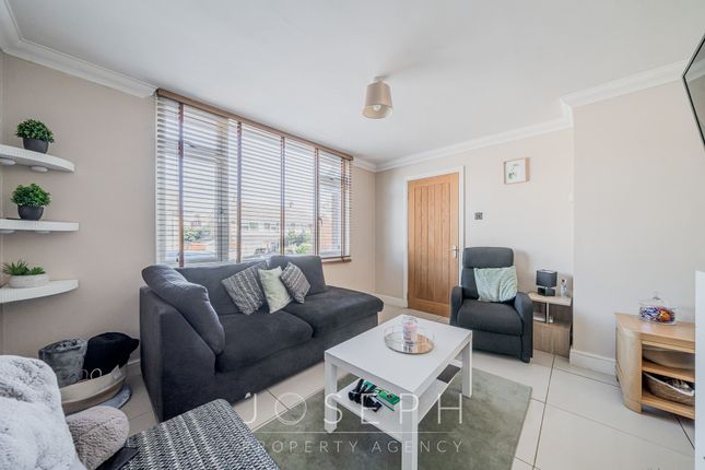 108 Bridgwater Road, Ipswich photo 3