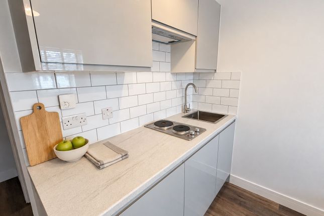 59A Kingston Road, Leatherhead photo 5