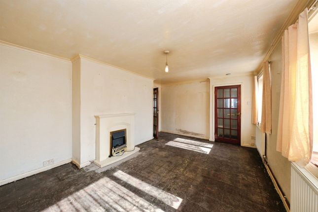 6, Chestnut Drive, Mansfield photo 2